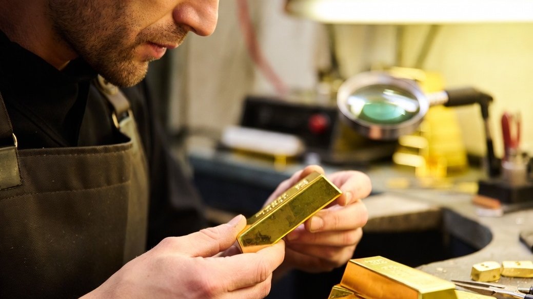 Geosiyasi gərginlik və qiymətli metallar bazarı: qızılın qiymətinə təsir edən amillər