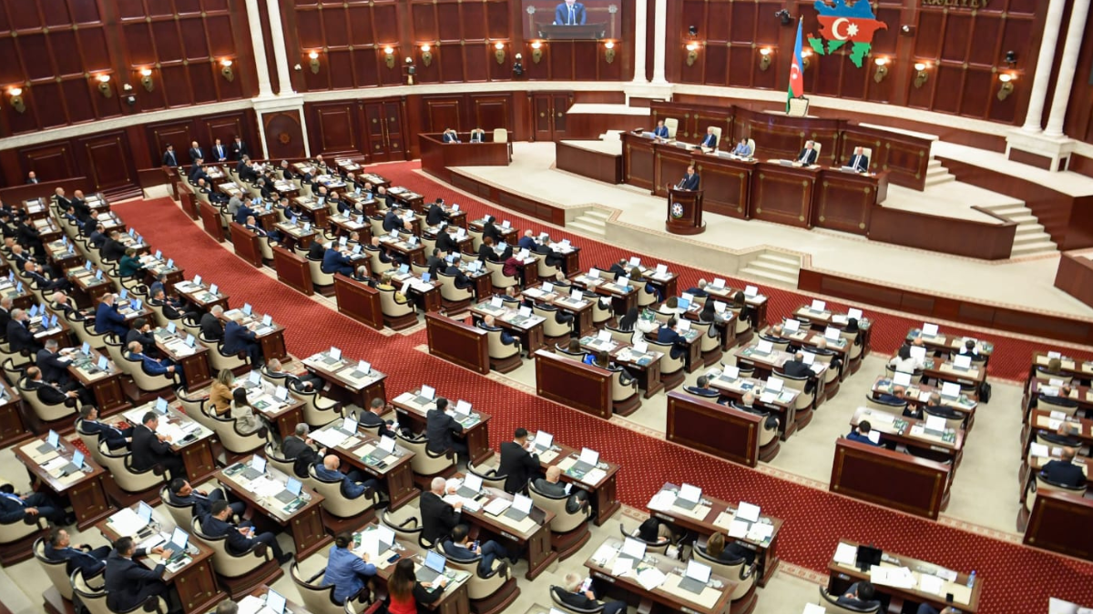 Nazirlər Kabineti Milli Məclisdə hesabat verir