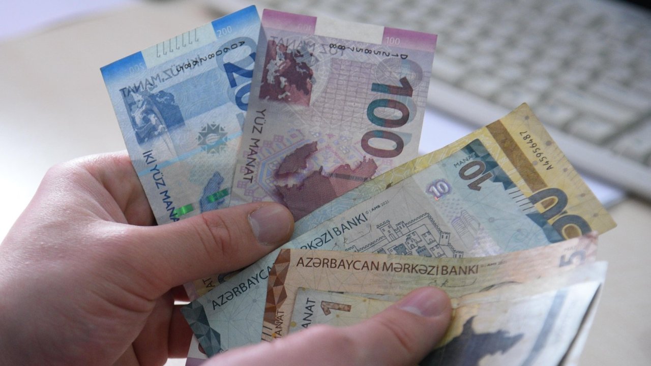 Azərbaycanda orta aylıq əməkhaqqı 4%-ə yaxın artıb