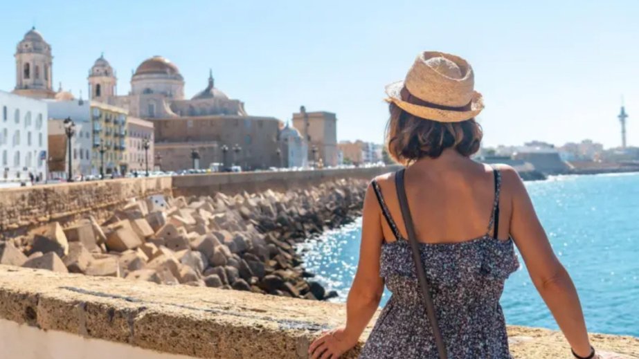 Britaniyalılar tətil üçün Dubay əvəzinə Avropanı seçir