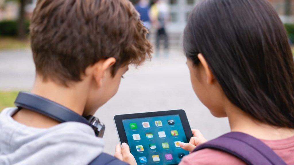 “Roblox” platformasının fəaliyyəti Azərbaycanda məhdudlaşdırıla bilər