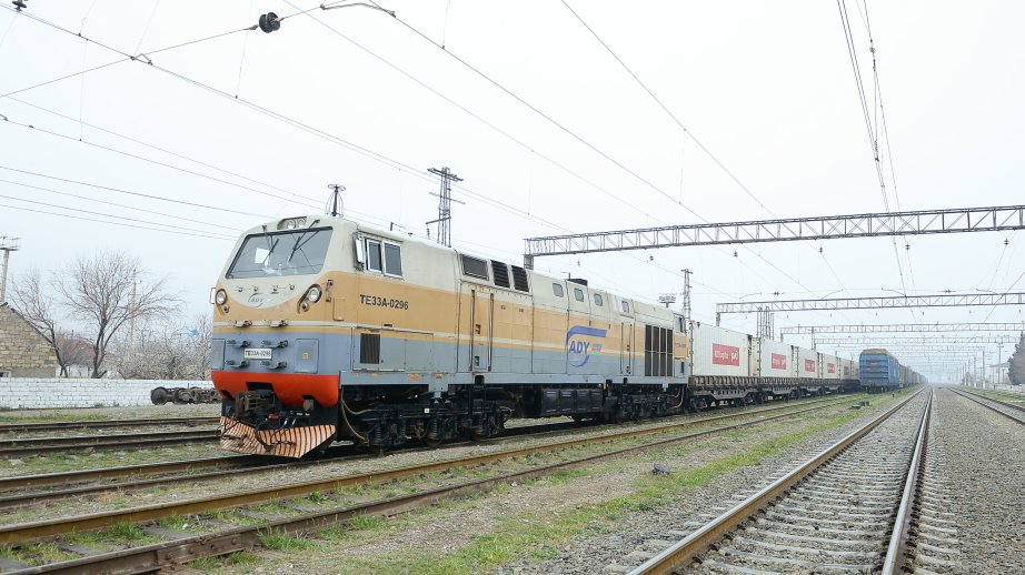 Russian humanitarian aid sent to Iran reaches Garadagh Station