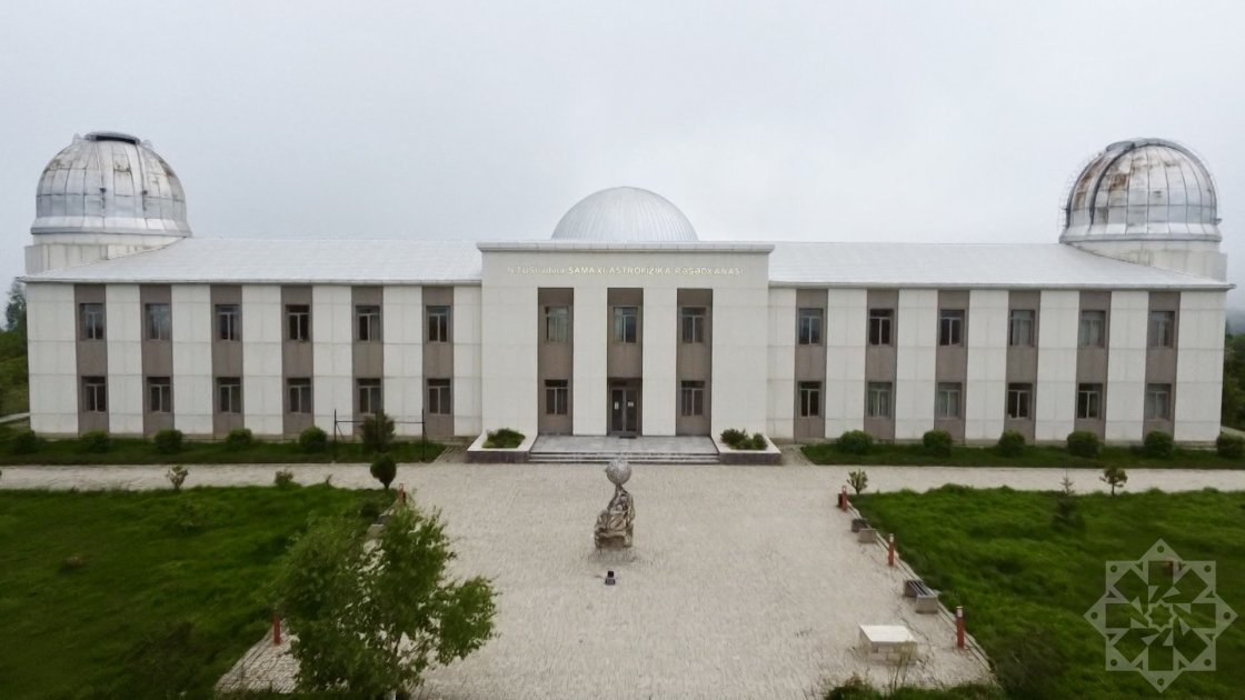 Səma sirlərinə açılan pəncərə