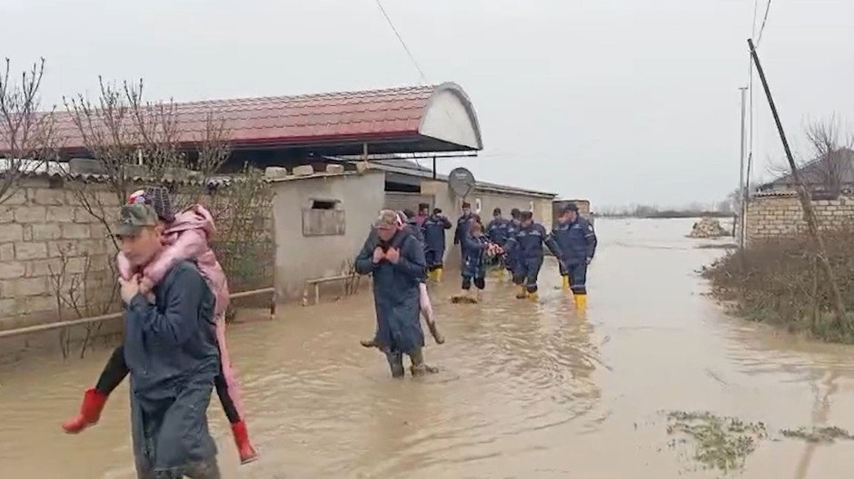 Xaçmazın Cığatay kəndində evlərini su basan 22 nəfər təxliyə edilib