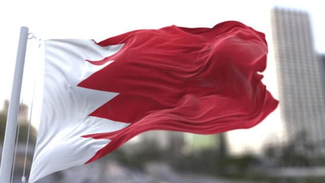 Bahreyn: İran'dan atılan 174 füze ve 391 İHA engellendi