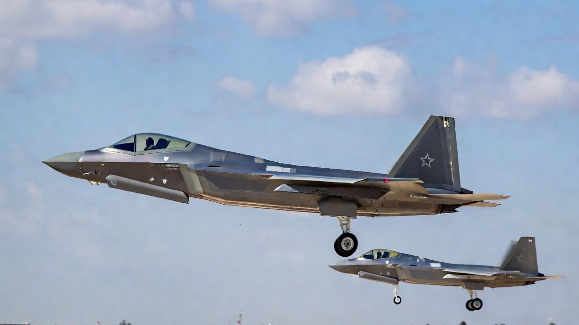 ABŞ İranda yeraltı hərbi obyektləri bombalayır (VİDEO)