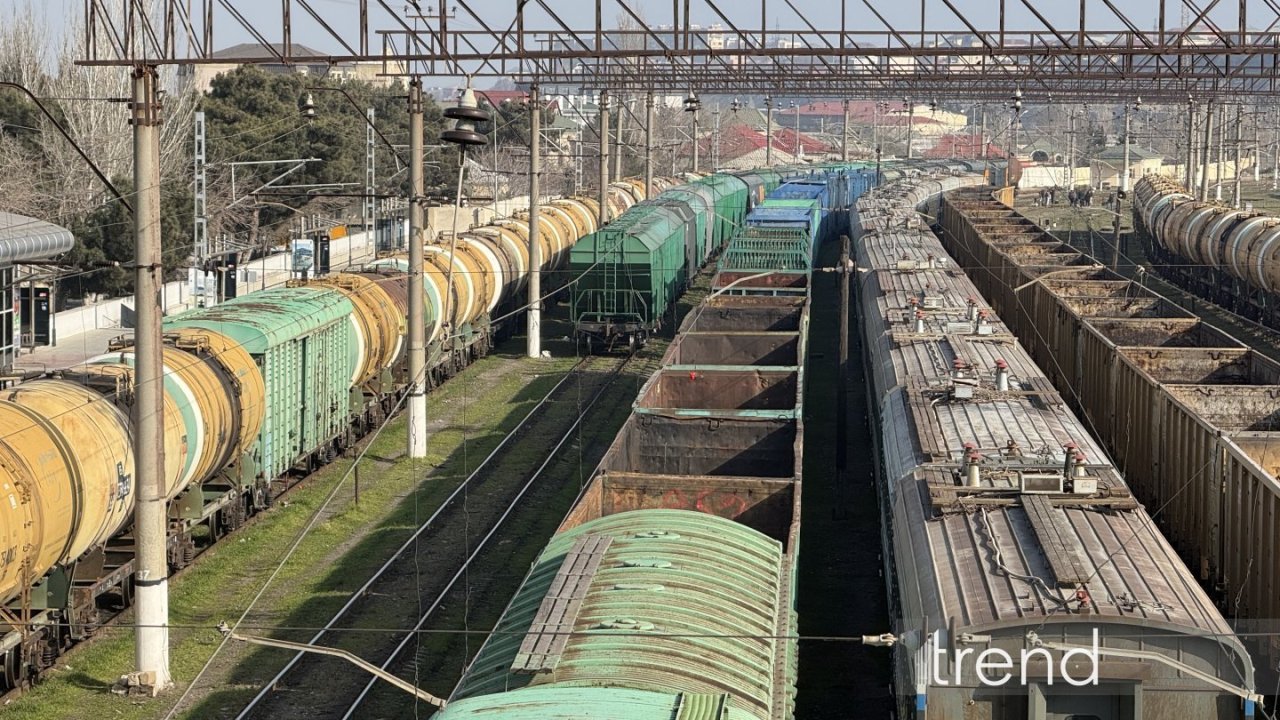 Azerbaijan continues grain transit to Armenia via rail