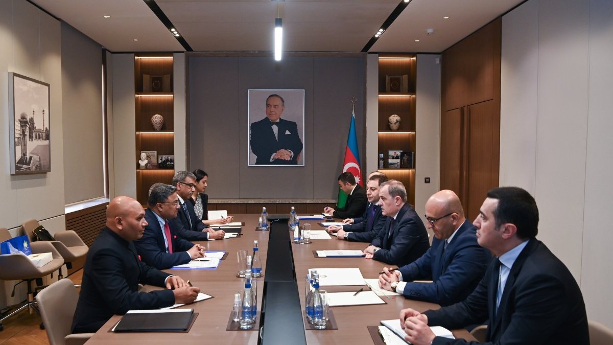 Azərbaycan və Hindistan arasında ikitərəfli münasibətlər müzakirə edilib