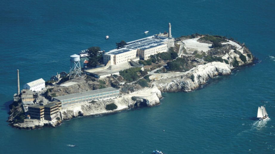 Tramp Alkatrazın bərpası üçün Konqresdən 152 milyon dollar istəyir