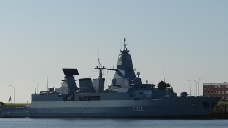 Fransa döyüş gəmilərinin sayını artırır