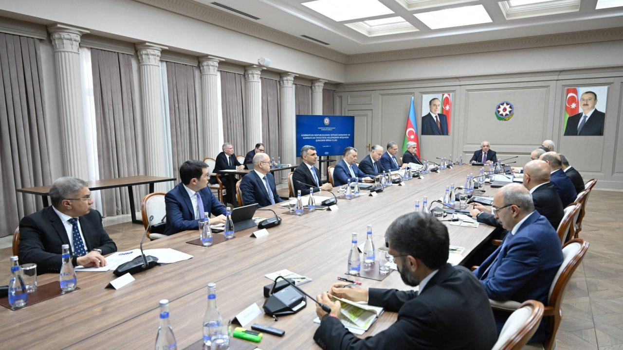 Neft məhsullarına daxili tələbat müzakirə edildi, SOCAR-a tapşırıqlar verildi