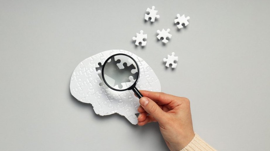 Not recalling dreams may signal early Alzheimer's risk: study