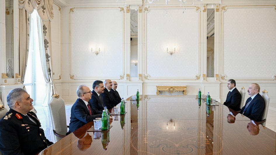 Prezident İlham Əliyev Türkiyənin daxili işlər nazirini qəbul edib (FOTO)