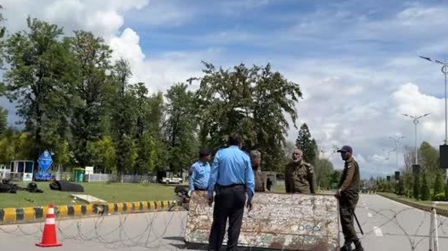 İslamabad İran-ABŞ danışıqlarına hazırlaşır: paytaxtda əsas yollar bağlanıb