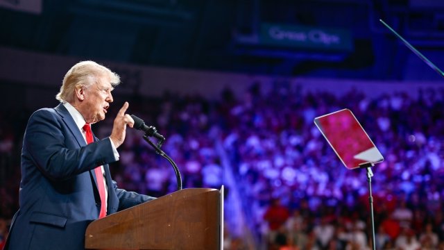 US calls on Iran to stop charging fees for ships passing through Strait of Hormuz