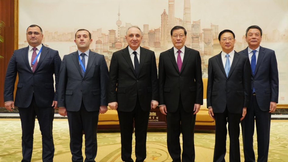 Azerbaijan’s Prosecutor General visits China