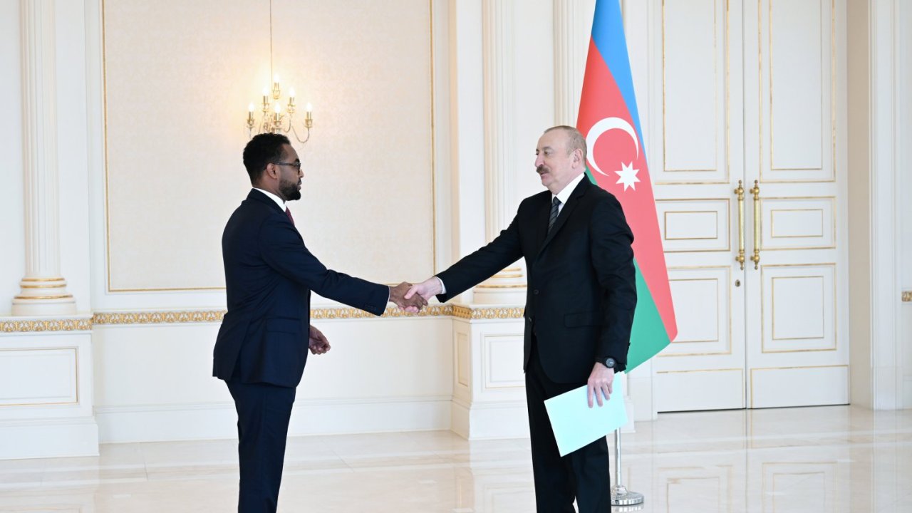 President Ilham Aliyev receives newly appointed ambassador of Somalia to Azerbaijan