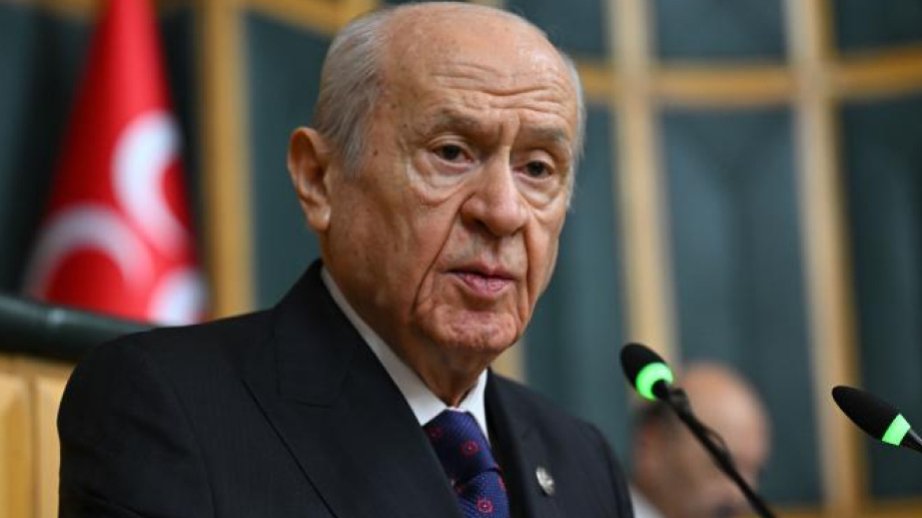 Türkiyə siyasətçisi Ankaranın iştirakı ilə Ümumdünya Sülh Şurasının yaradılmasına çağırıb