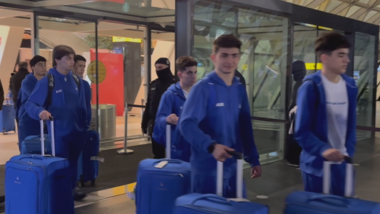 Avropa Çempionatında iştirak edən Azərbaycan gimnastları ölkəyə qayıdıblar (VİDEO)