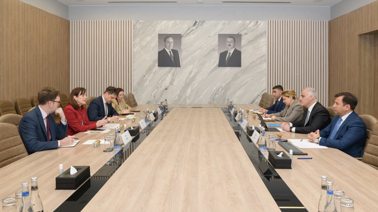 Azərbaycan və ABŞ nümayəndələri süni intellekt üzrə əməkdaşlığı müzakirə ediblər