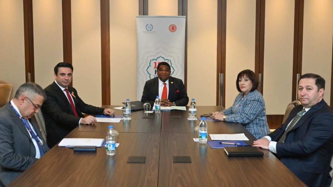 Azərbaycan və Ermənistan parlament sədrləri İstanbulda görüşüblər