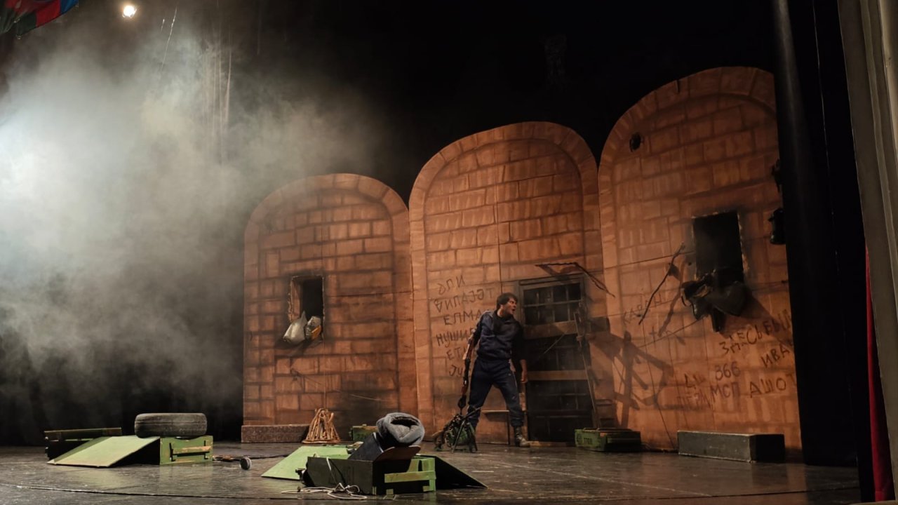 Natiq Qasımova həsr olunan “Ölməz” tamaşası Heydər Əliyev Fondunun dəstəyi ilə Mingəçevirdə təqdim edilib