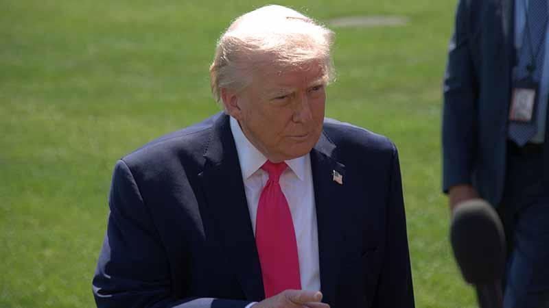 Trump: İran'la ateşkesi uzattık