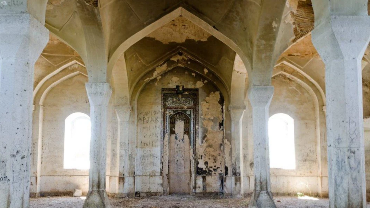 Mədəni yaddaşın hədəfə alınması və tarixi reallıqlar: Ermənistanın dağıntı siyasəti fonunda Azərbaycanın əsaslandırılmış mövqeyi