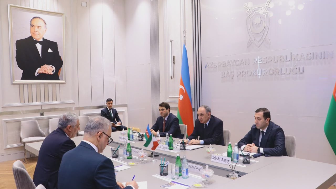 Baş Prokuror İranın ölkəmizdəki səfirini qəbul edib