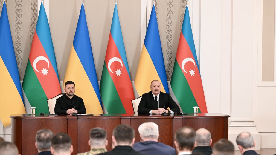 Azərbaycan və Ukrayna prezidentləri mətbuata bəyanatlarla çıxış ediblər YENİLƏNƏCƏK