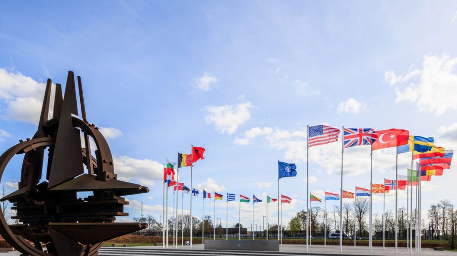 “Politico”: NATO-nu necə xilas etmək olar?