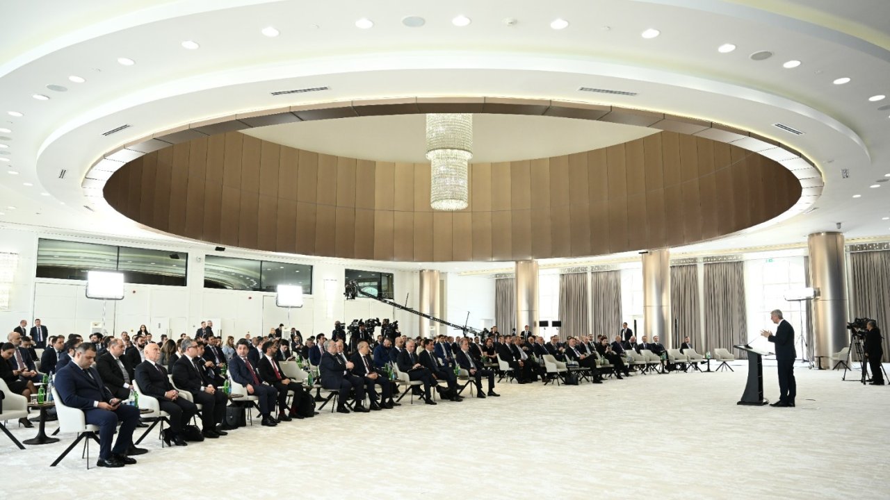 Azərbaycan ilə Çexiya sənaye və investisiya əməkdaşlığı üzrə yeni memorandumlar imzalayıblar