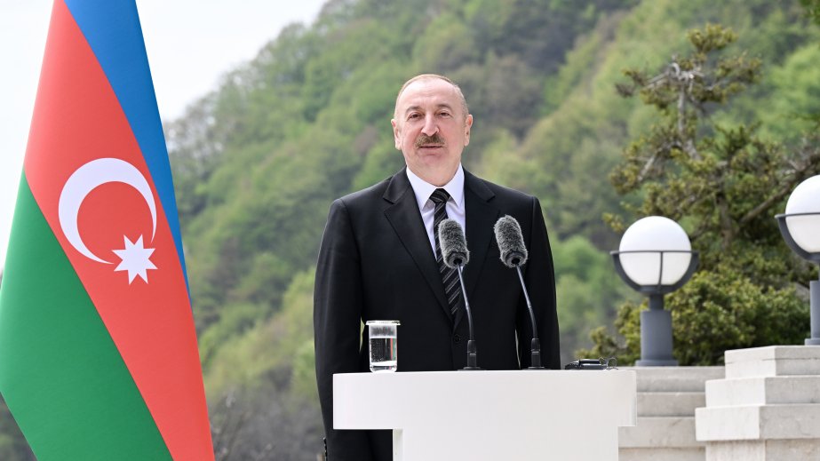 Prezident İlham Əliyev: Azərbaycan və Çexiya energetika sektorunda çox etibarlı tərəfdaşlardır (TAM BƏYANAT)