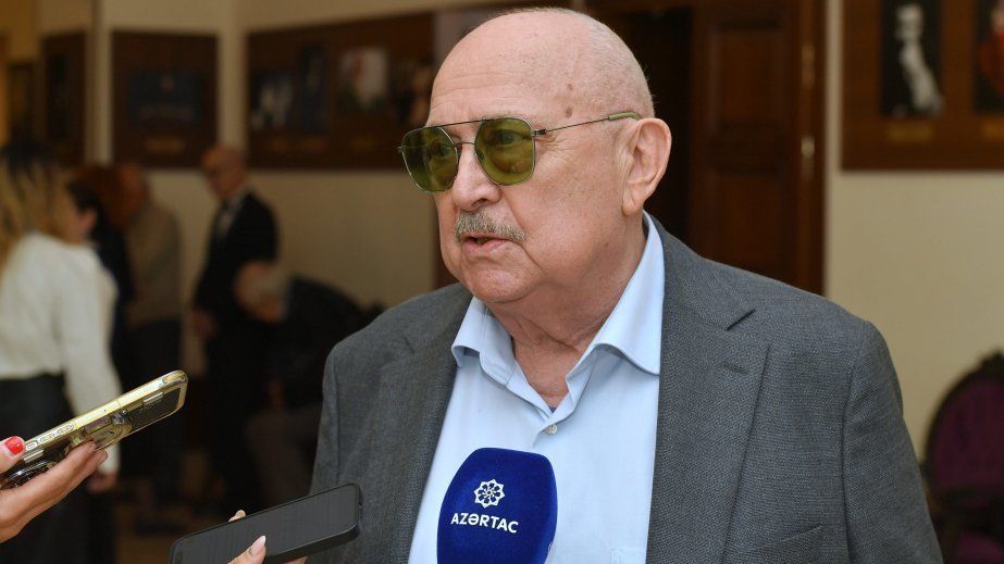 Rejissor: “Bernarda Albanın evi” sevgidən məhrum olan qadın hekayəsidir