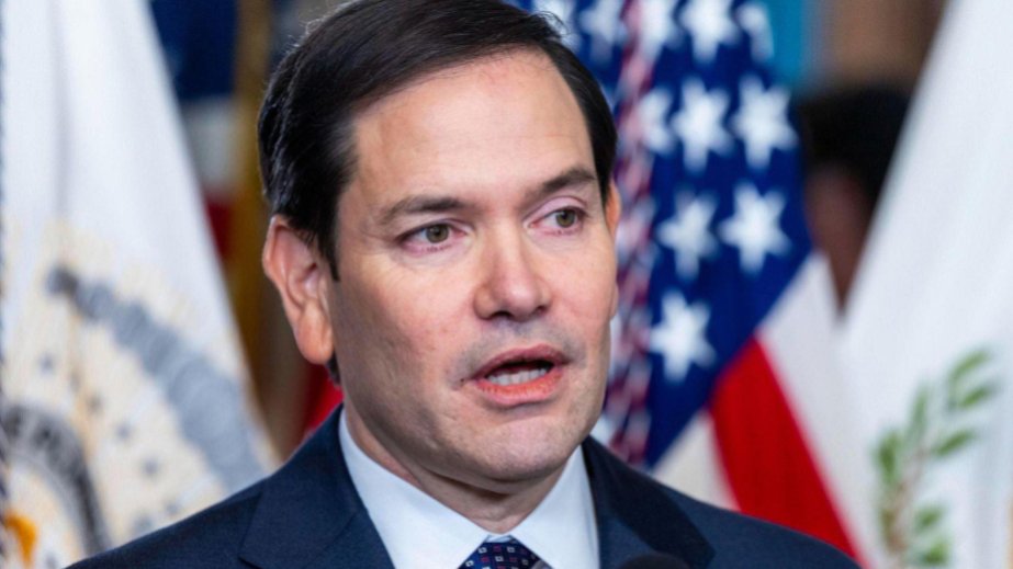 Rubio: İran raket ehtiyatının yarısını saxlayır