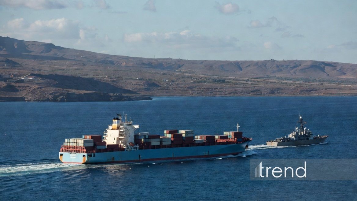 Dardanel boğazı bağlanıb