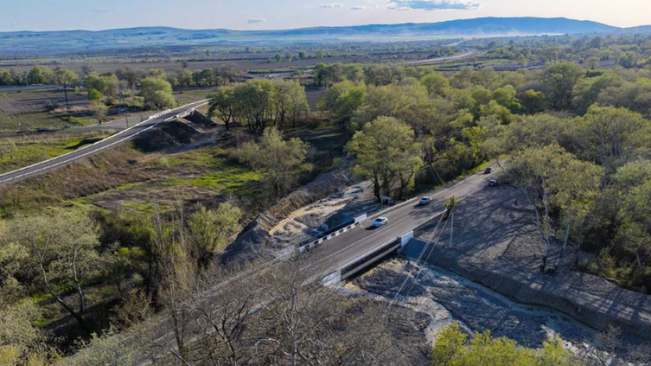 Gürcüstandan Azərbaycana gedən yolda yeni körpü tikilib