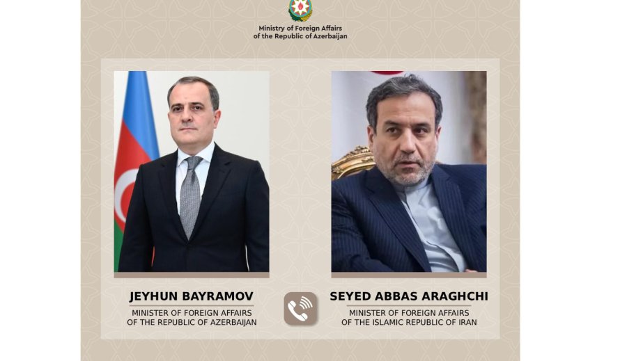 Ceyhun Bayramov iranlı həmkarı ilə regional vəziyyəti müzakirə edib