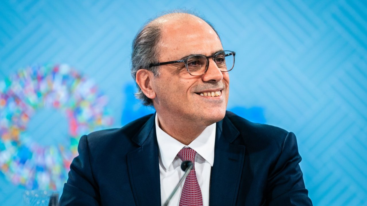 Azerbaijan needs to use energy windfalls to build buffers – IMF’s Jihad Azour (Exclusive interview)