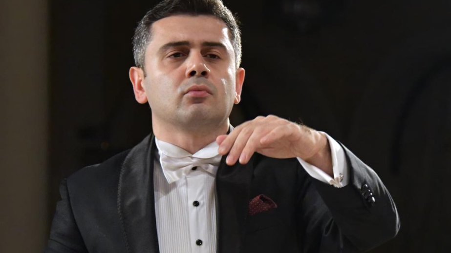 Mustafa Aşurov: Prezident mükafatı yaradıcı insanların əməyinə verilən ən yüksək dəyərdir