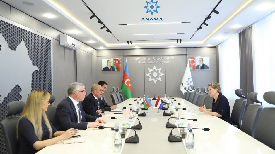 Azərbaycan və Niderland arasında mina təhlükəsi ilə mübarizə sahəsində əməkdaşlıq ətrafında fikir mübadiləsi aparılıb