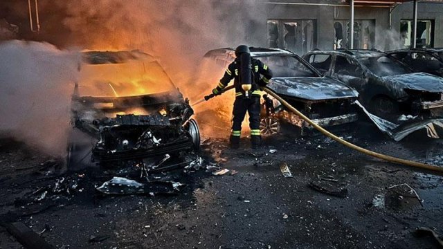 Ukrayna: Rusya, 56 füze ve 675 SİHA ile saldırı düzenledi