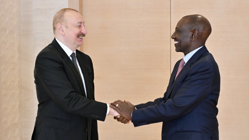 Prezident İlham Əliyev Keniya Prezidentinin başçılıq etdiyi nümayəndə heyəti ilə görüşüb