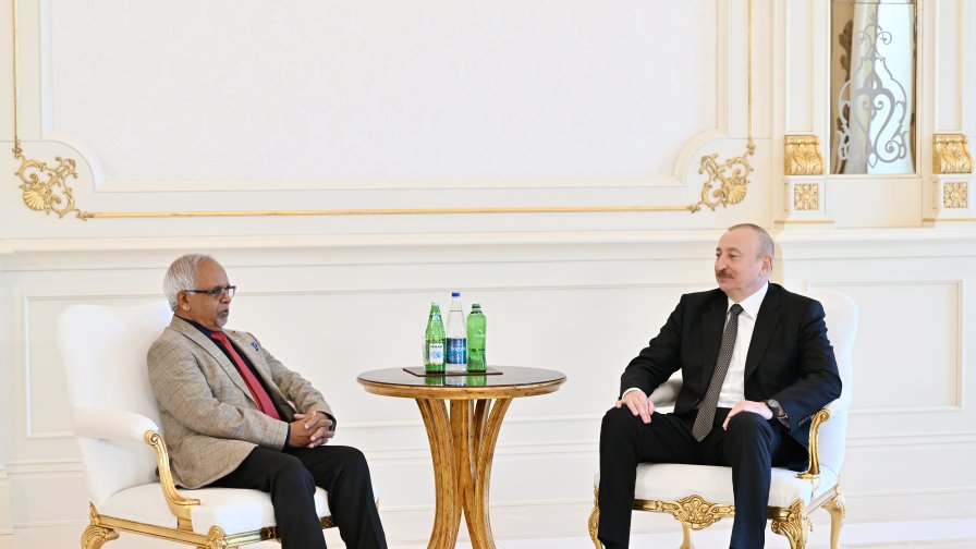 President Ilham Aliyev met with President of Mauritius