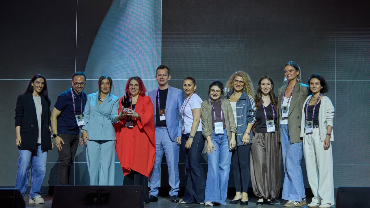 "Azercell" “Baku Flames” festivalında ilin “Ən Yaxşı Yerli Brend”i seçildi