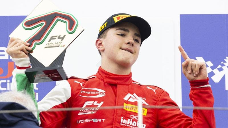 Formula pilotu Alp Aksoy: Məqsədim həmişə birincilikdir