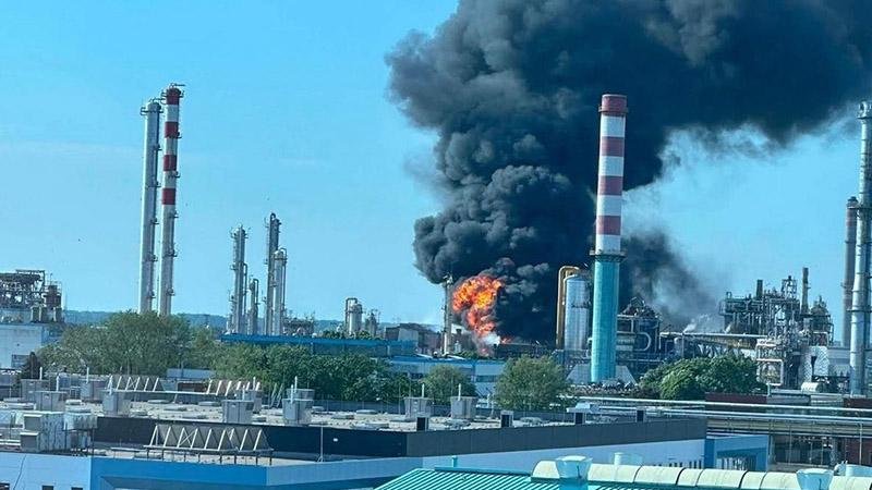 Macarıstanda petrokimya zavodunda partlayış: 1 ölü, 8 yaralı