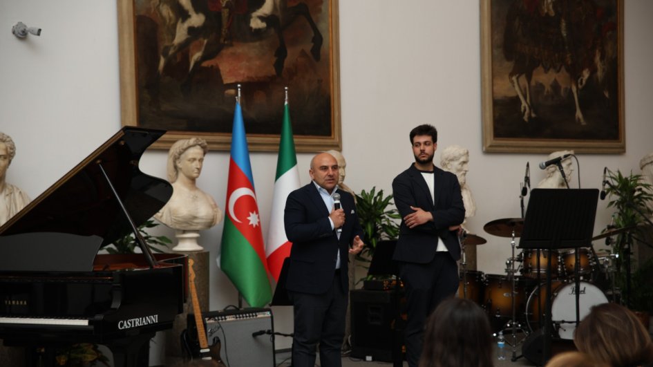 “Caz ruhunda Balabanın səsi” Romada