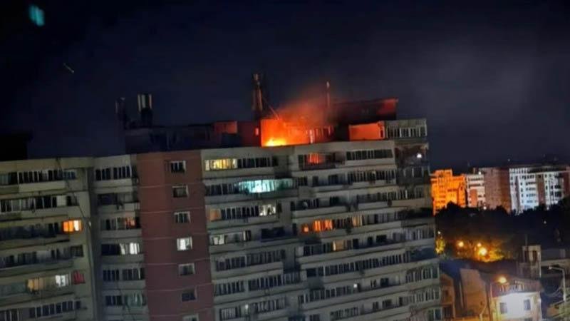 Romanya'da apartmana Rus İHA'sı düştü: 2 yaralı