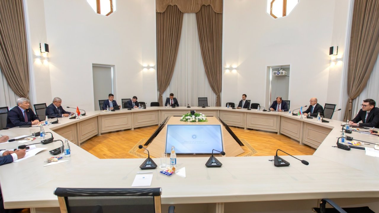 Azərbaycan və Qırğızıstan energetika nazirləri əməkdaşlığın genişləndirilməsi imkanlarını müzakirə ediblər